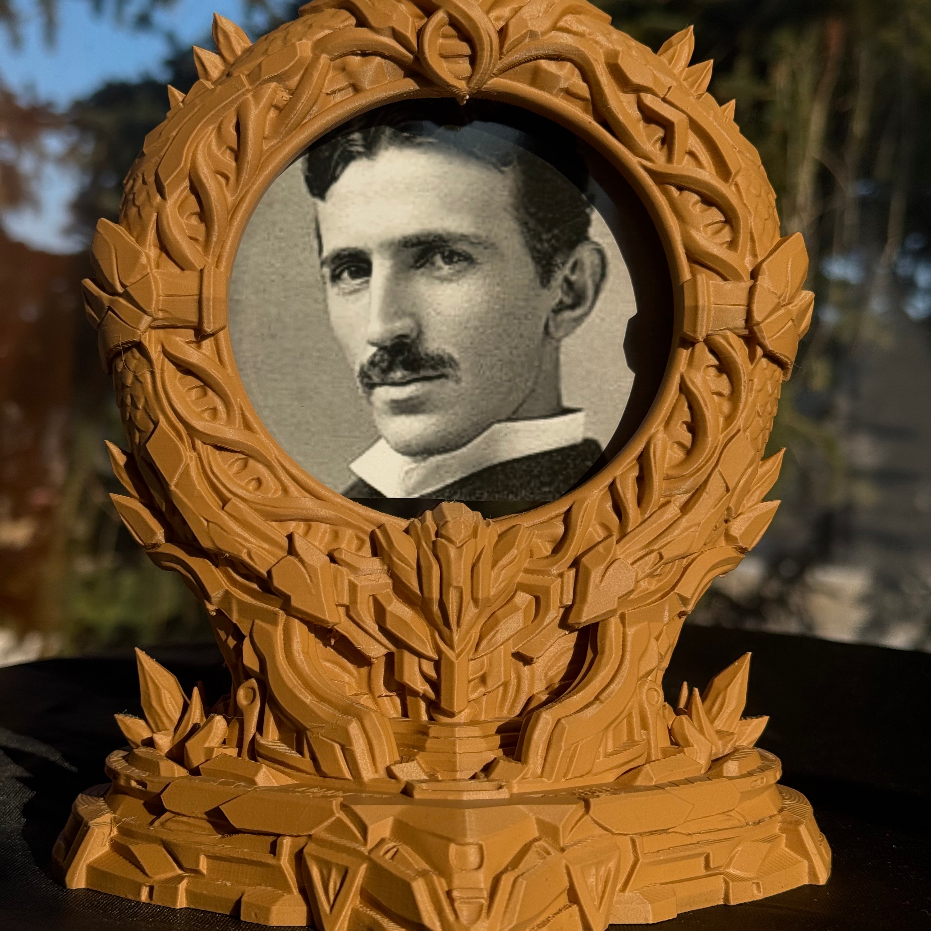 Stargate DNA Code 3D-printed picture frame with a spiral structure