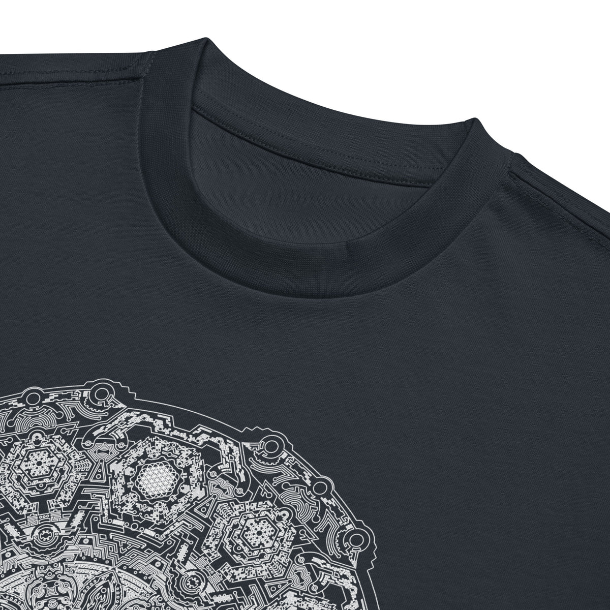 Stargate Origin B&W cotton box t-shirt in Navy Blazer, close-up at the collar: round white mandala
